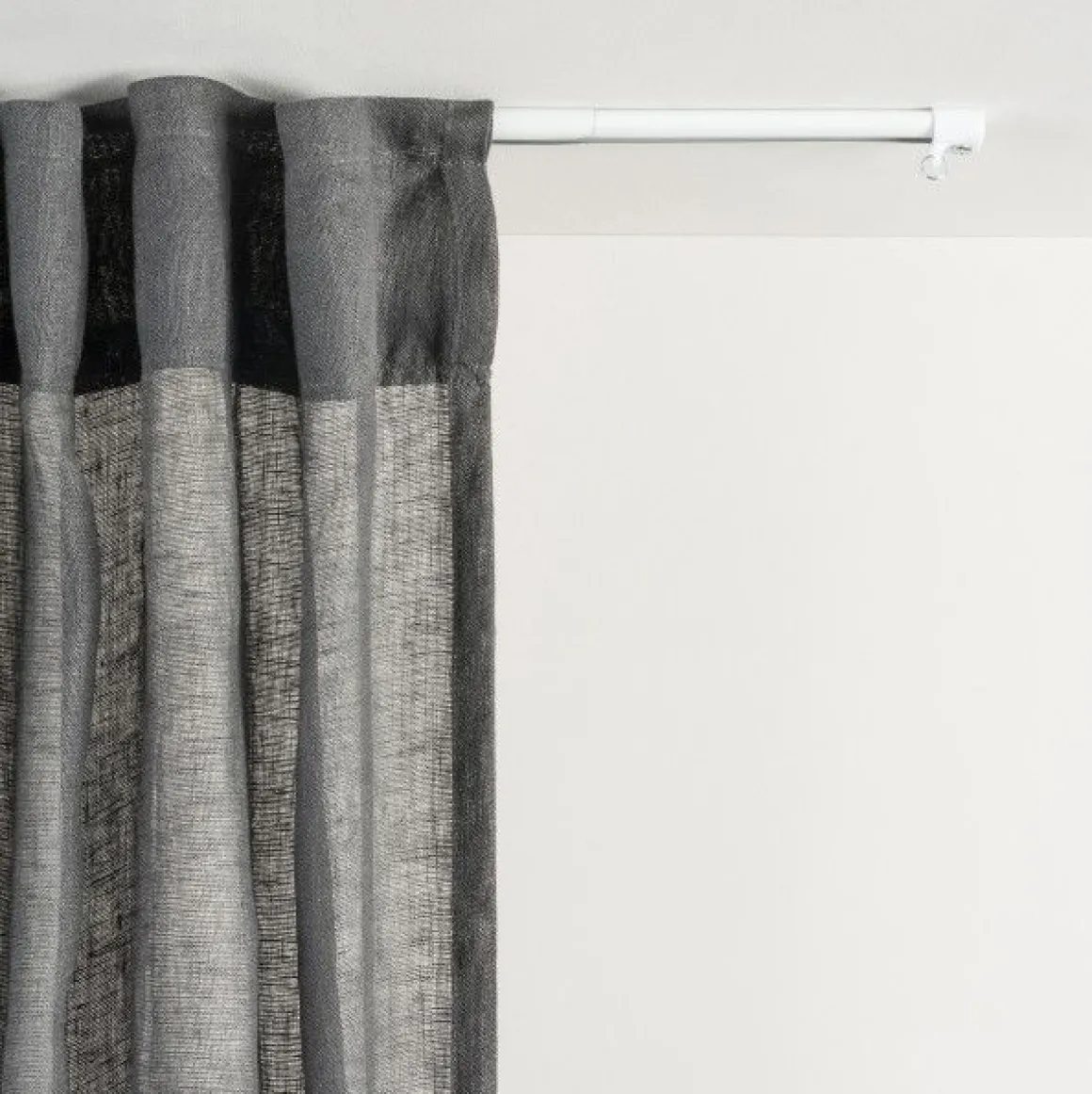 BINARIO BASICO ESTENSIBILE PER TENDE 210-390CM BIANCO: vendita online BINARIO BASICO ESTENSIBILE PER TENDE 210-390CM BIANCO in offerta
