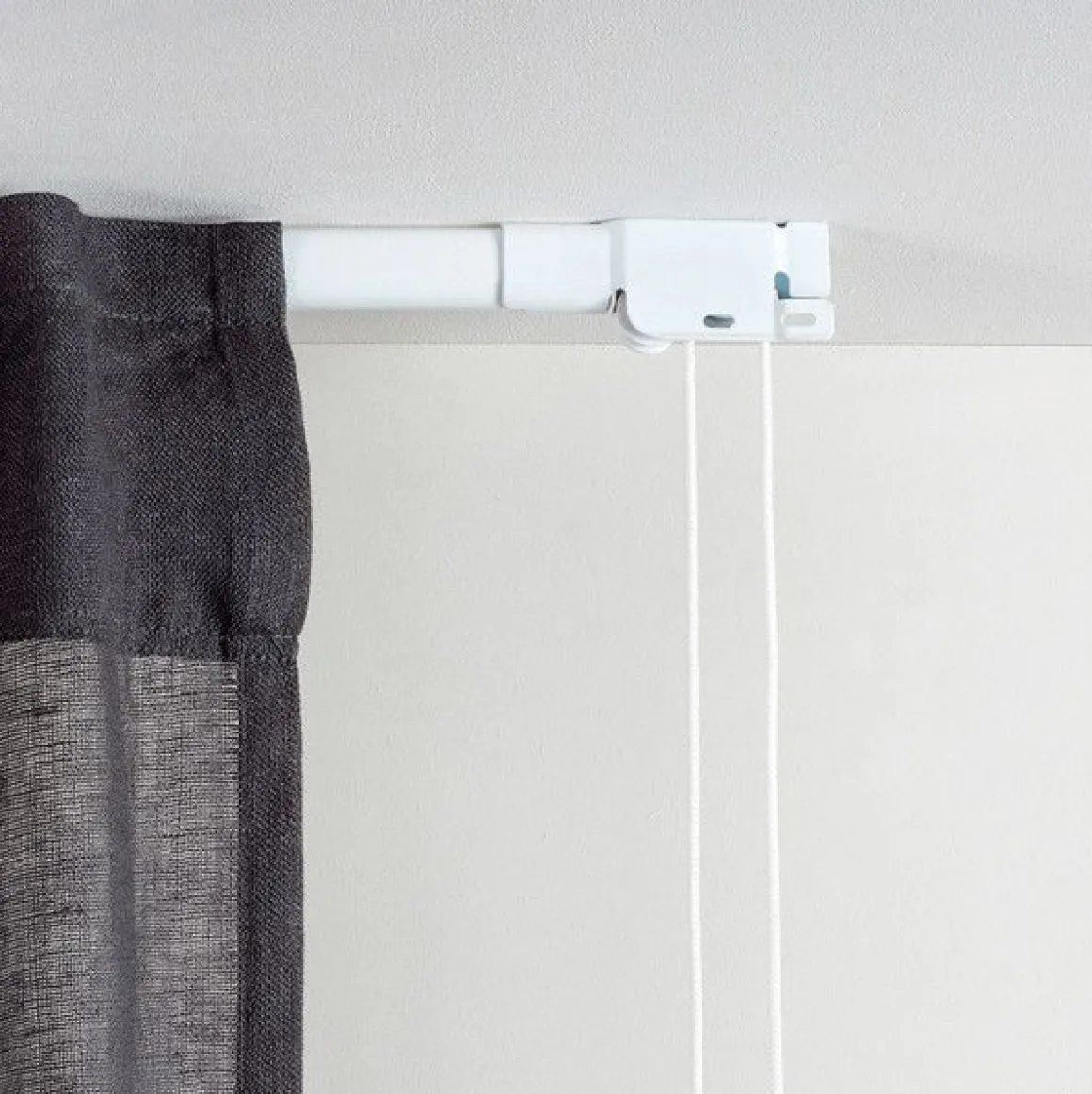 BINARIO RINFORZATO ESTENSIBILE PER TENDE 70-120CM BIANCO: vendita online BINARIO RINFORZATO ESTENSIBILE PER TENDE 70-120CM BIANCO in offerta