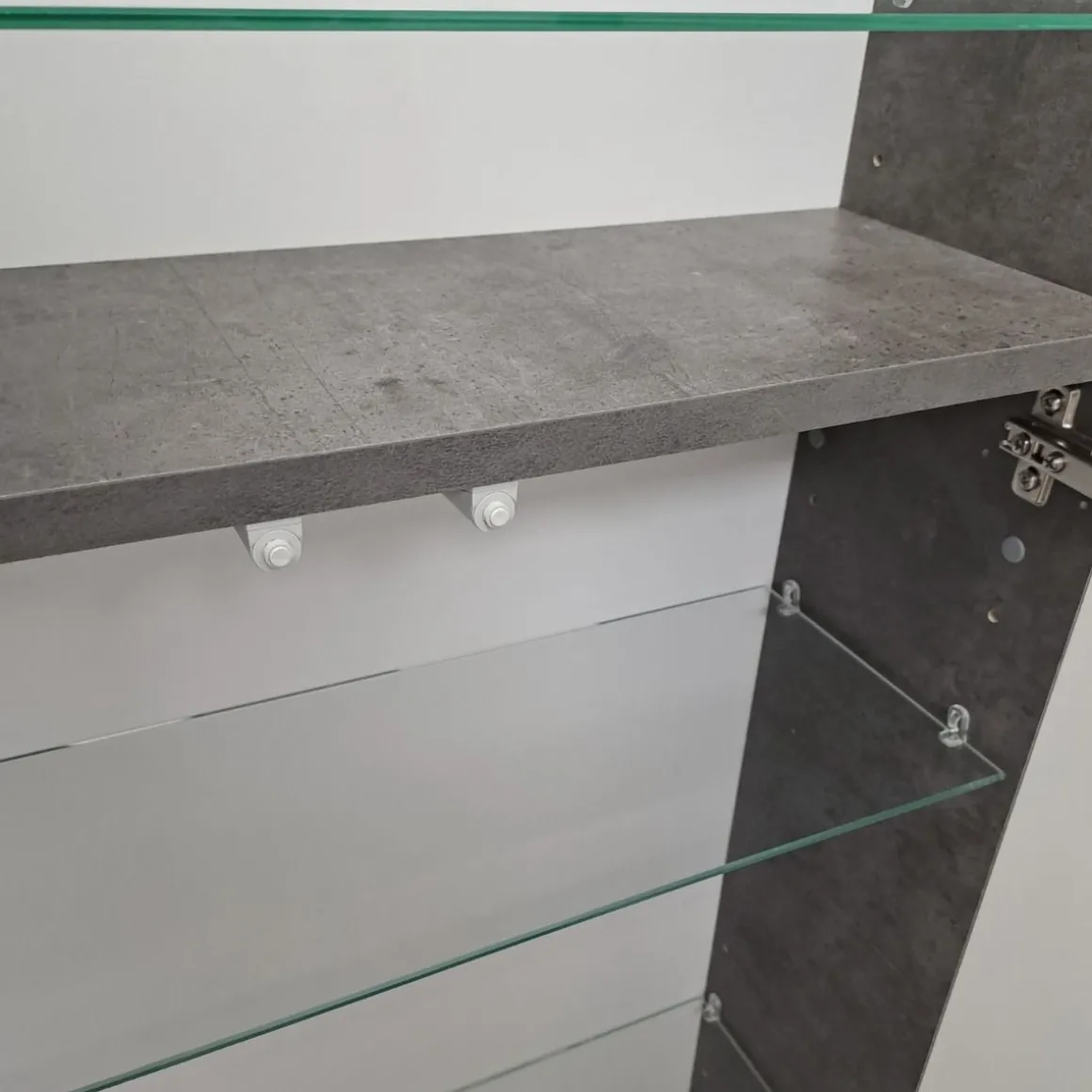 COLONNA MOD. MULTIUSO CM 60X22 H. 160 LAMIERA OSSIDATA E BIANCO LUCIDO