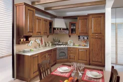 Cucina classica componibile in legno massello noce: modello Olimpia