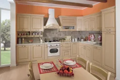 Cucina classica decapè beige con elettrodomestici: modello olimpia