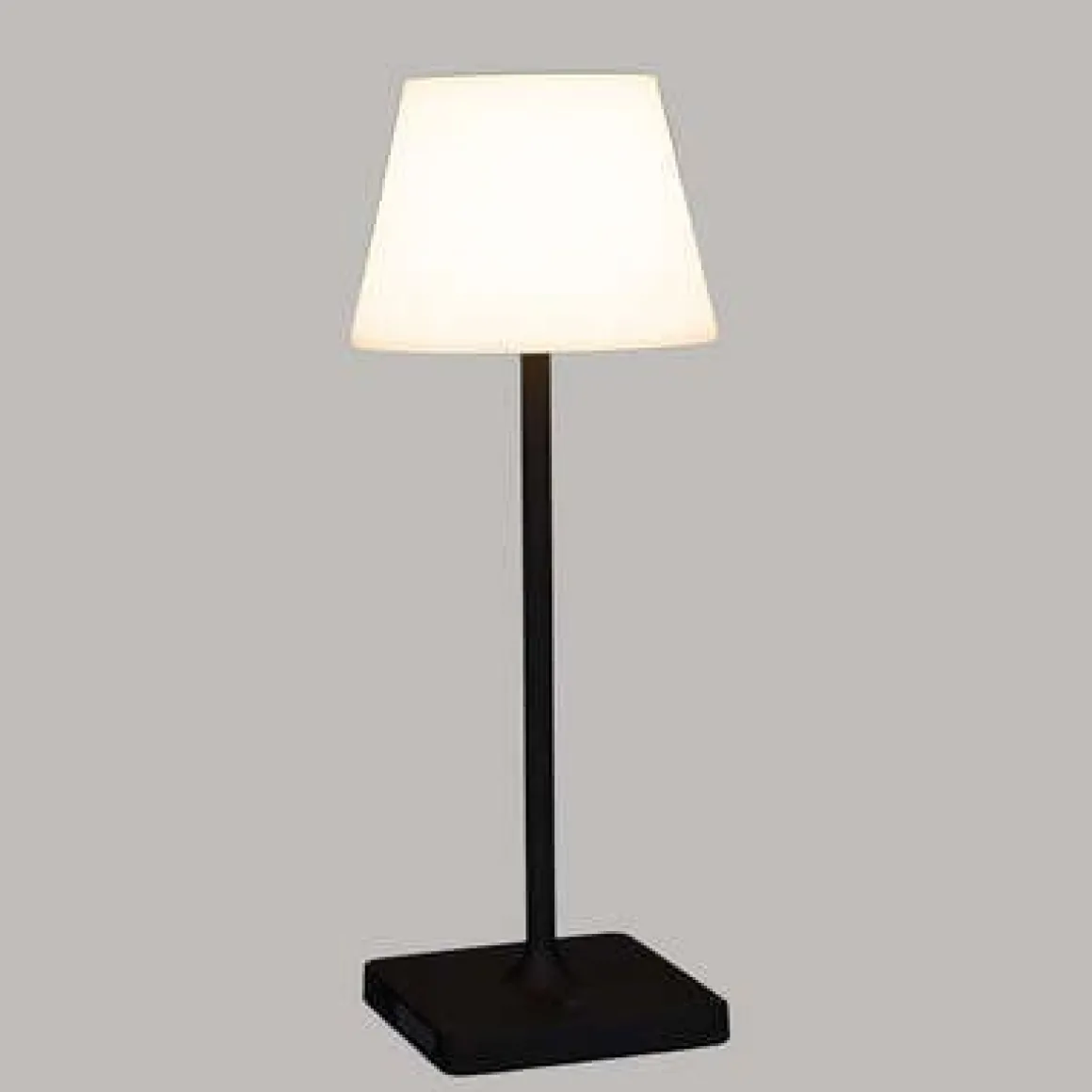 LAMPADA DA TAVOLO RONY BIANCA D 15X H 39CM - USB 3W : vendita online LAMPADA DA TAVOLO RONY BIANCA D 15X H 39CM - USB 3W in offerta