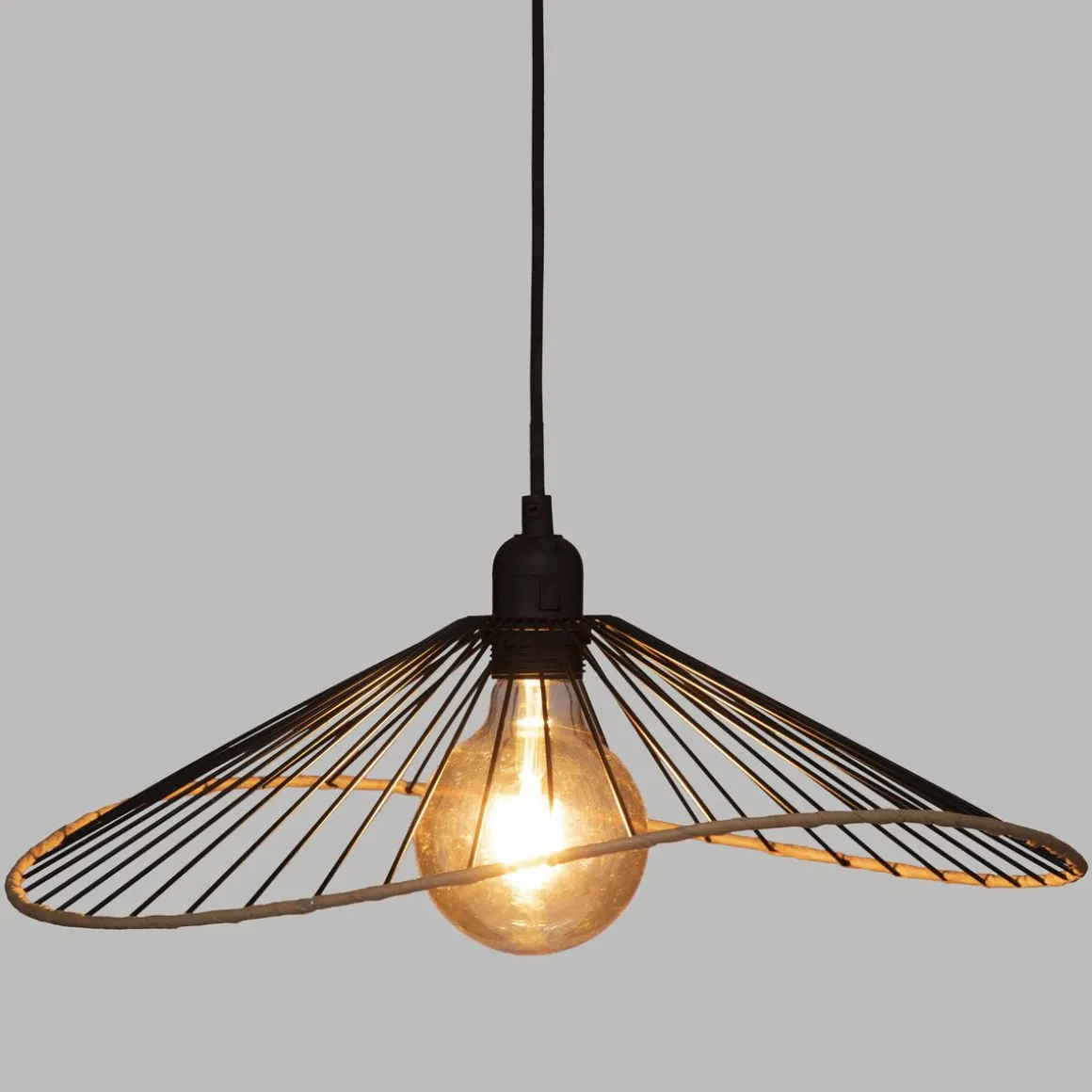 LAMPADARIO ALARA DIAM. CM 45 IN METALLO NERO E27 40W: vendita online LAMPADARIO ALARA DIAM. CM 45 IN METALLO NERO E27 40W in offerta
