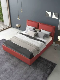 Letto matrimoniale in ecopelle rossa modello LOTO con contenitore