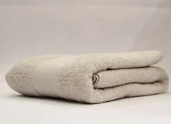 LINEA SOLID - TELO BAGNO 100X150CM GHIACCIO: vendita online LINEA SOLID - TELO BAGNO 100X150CM GHIACCIO in offerta