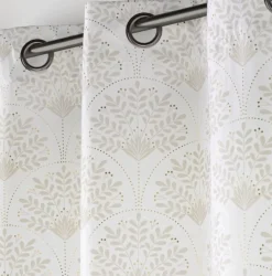 LINEA MAJESTIA - TENDA CON OCCHIELLI IN POLIESTERE 140X280 BIANCO CON DECORO: vendita online LINEA MAJESTIA - TENDA CON OCCHIELLI IN POLIESTERE 140X280 BIANCO CON DECORO in offerta