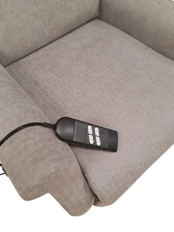 POLTRONA RELAX 2 MOTORI ELETTRICI IN TESSUTO BEIGE: vendita online POLTRONA RELAX 2 MOTORI ELETTRICI IN TESSUTO BEIGE