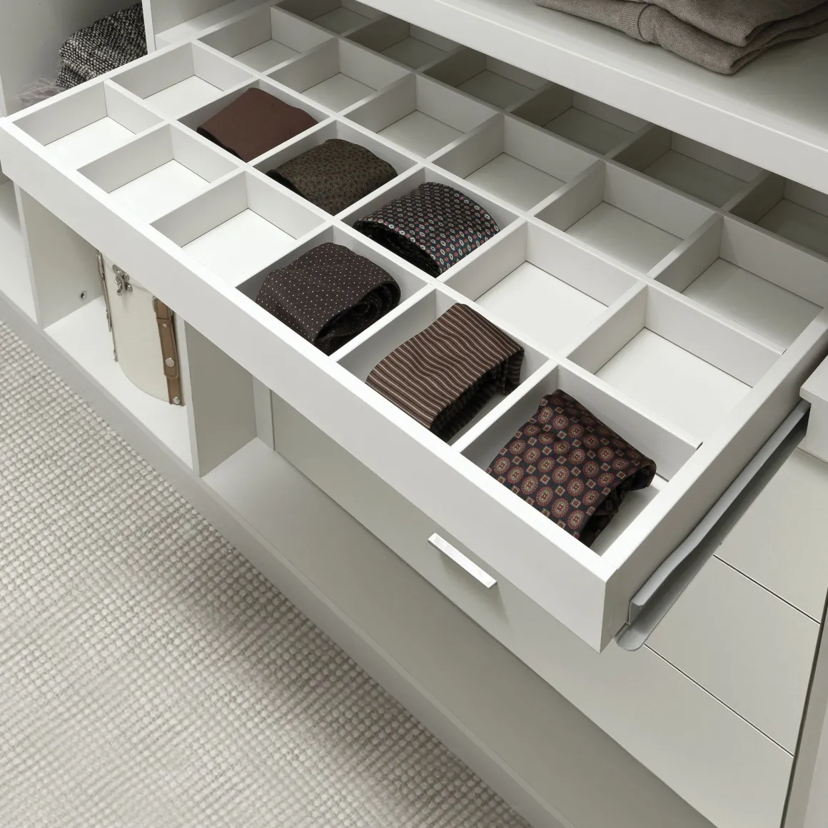 PORTA CRAVATTE ESTRAIBILE CM87,2 GRIGIO PERLA