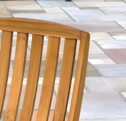 Sedia pieghevole con braccioli in legno per giardino: modello navis