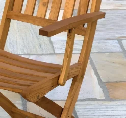 Sedia pieghevole con braccioli in legno per giardino: modello navis
