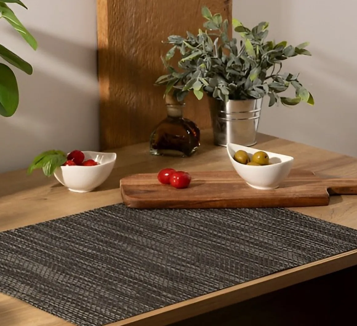 TOVAGLIETTA MAOLI IN PVC E POLIESTERE 50X35 CM NERA: vendita online TOVAGLIETTA MAOLI IN PVC E POLIESTERE 50X35 CM NERA in offerta