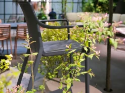 Vendita online di NARDI OUTDOOR - SEDIA MOD. TIBERINA ARMCHAIR ANTRACITE