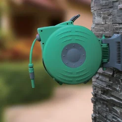 Vendita online di AVVOLGICANNA AUTOMATICO 12MT CON CANNA VERDE