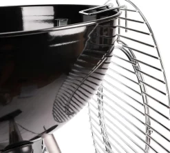 Vendita online di BARBECUE A CARBONELLA KETTLE IN METALLO NERO E CROMO