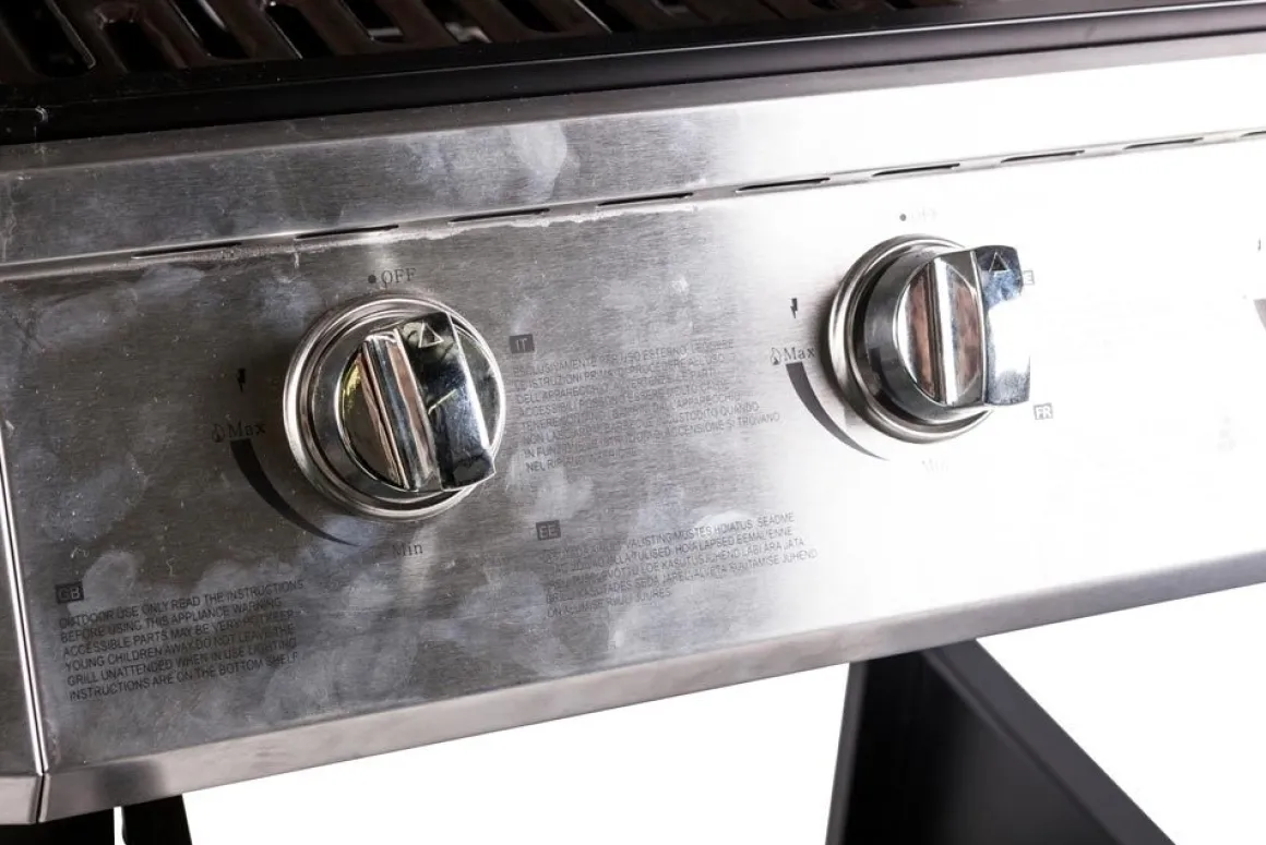 Vendita online di BARBECUE A GAS STYLE 3 CON 3 FUOCHI
