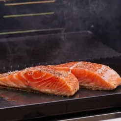 Vendita online di BEEFEATER - BARBECUE CON CARRELLO DISCOVERY 1200E CON 3 FUOCHI