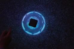 Vendita online di LAMPADA SOLARE GALLEGGIANTE D 18CM LED CON ALTERNANZA COLORI