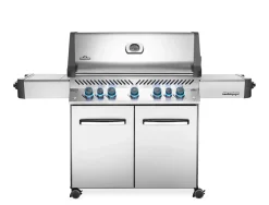 Vendita online di NAPOLEON - BARBECUE A GAS PRESTIGE 665 RSIB CON 5+2 FUOCHI