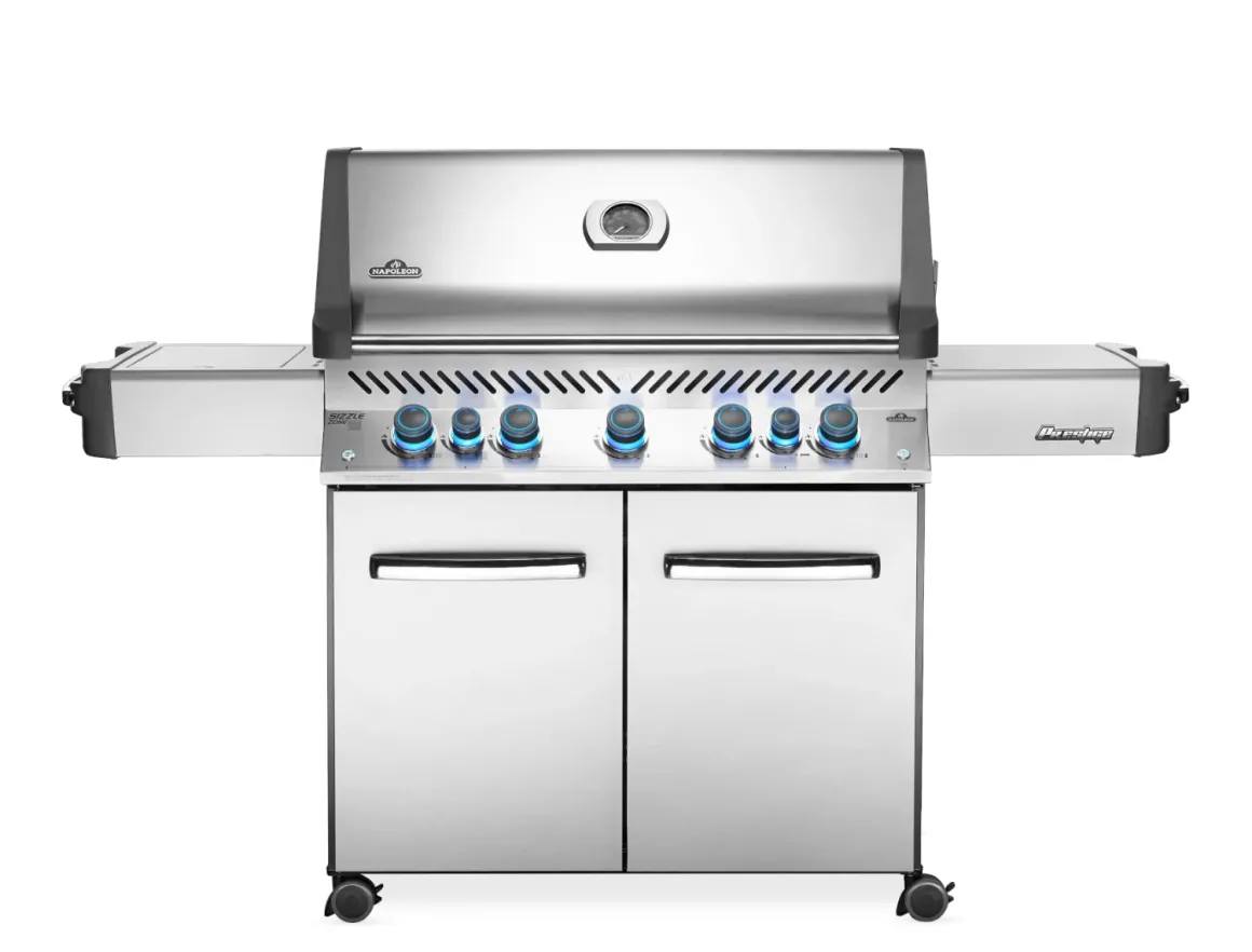 Vendita online di NAPOLEON - BARBECUE A GAS PRESTIGE 665 RSIB CON 5+2 FUOCHI