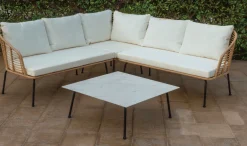Vendita online di SALOTTO DA GIARDINO MOD. JEPARA ACCIAIO E POLYRATTAN NATURALE