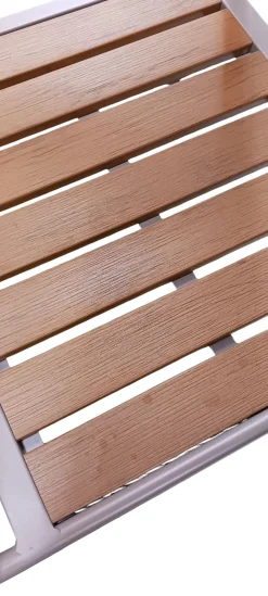 Vendita online di SET TAVOLO + 6 SEDIE IN ALLUMINIO TORTORA E PVC EFFETTO LEGNO NATURALE