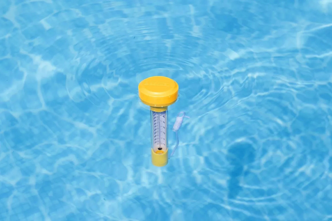Vendita online di TERMOMETRO GALLEGGIANTE PER PISCINA ASSORTITO