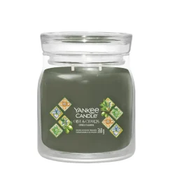 YANKEE CANDLE - GIARA MEDIA 2 STOPPINI OLIVE AND CYPRESS: vendita online YANKEE CANDLE - GIARA MEDIA 2 STOPPINI OLIVE AND CYPRESS in offerta