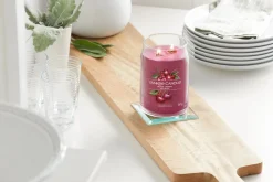 YANKEE CANDLE - GIARA GRANDE 2 STOPPINI BLACK CHERRY: vendita online YANKEE CANDLE - GIARA GRANDE 2 STOPPINI BLACK CHERRY in offerta