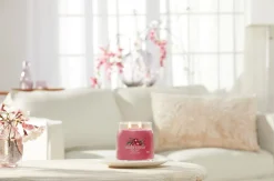 YANKEE CANDLE - GIARA MEDIA 2 STOPPINI BLACK CHERRY: vendita online YANKEE CANDLE - GIARA MEDIA 2 STOPPINI BLACK CHERRY in offerta