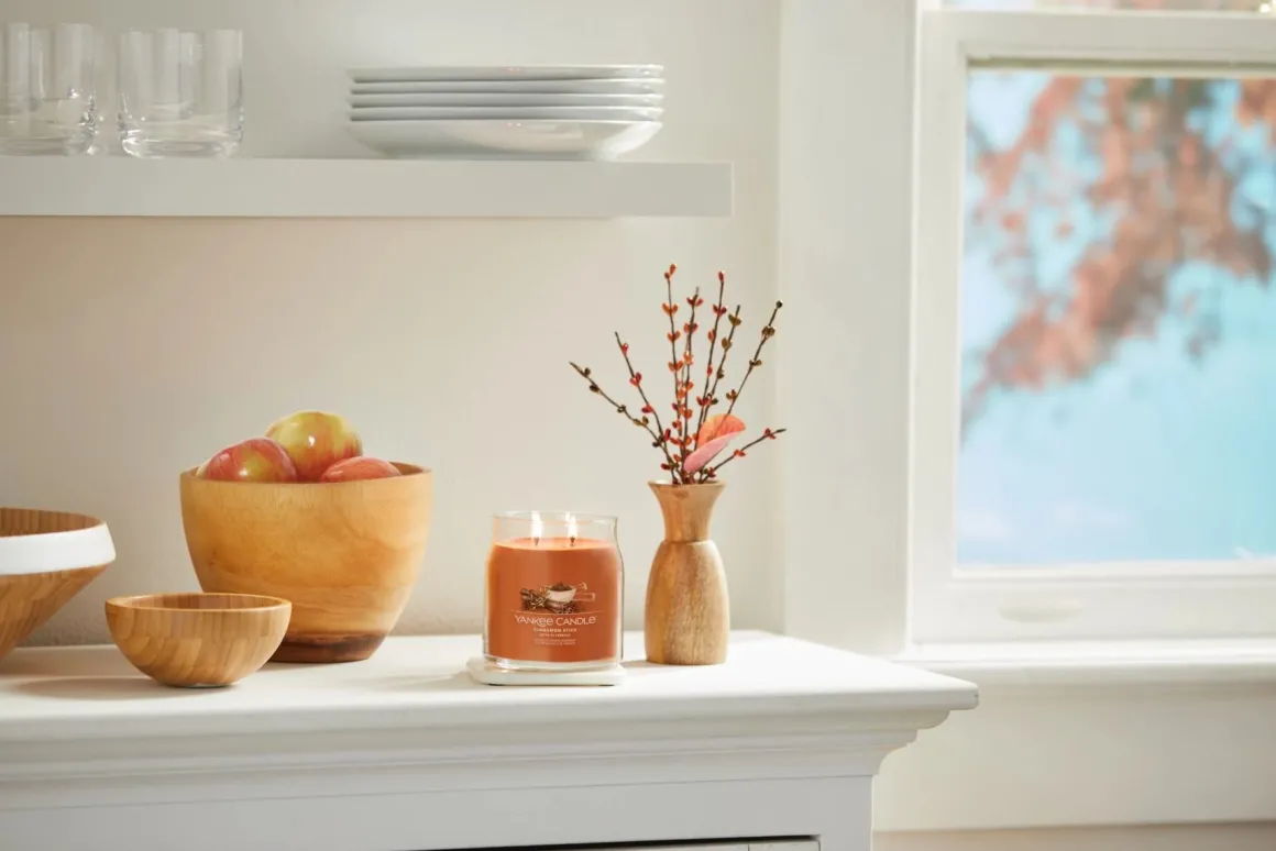 YANKEE CANDLE - GIARA MEDIA 2 STOPPINI CINNAMON STICK: vendita online YANKEE CANDLE - GIARA MEDIA 2 STOPPINI CINNAMON STICK in offerta