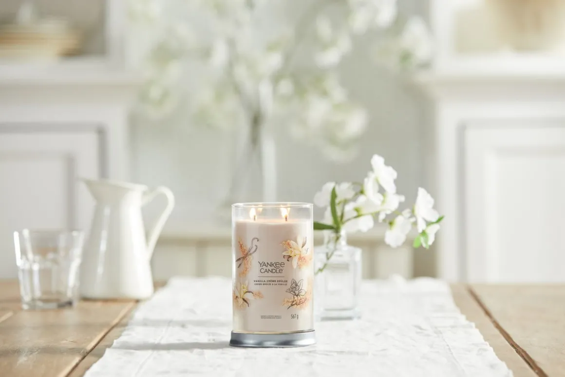 YANKEE CANDLE - TUMBLER GRANDE 2 STOPPINI VANILLA CREME BRULEE: vendita online YANKEE CANDLE - TUMBLER GRANDE 2 STOPPINI VANILLA CREME BRULEE in offerta