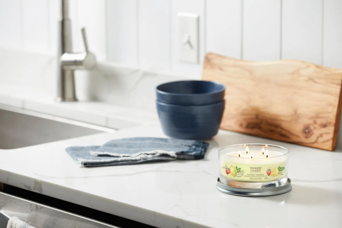 YANKEE CANDLE - TUMBLER 5 STOPPINI BERRY LEMONADE: vendita online YANKEE CANDLE - TUMBLER 5 STOPPINI BERRY LEMONADE in offerta